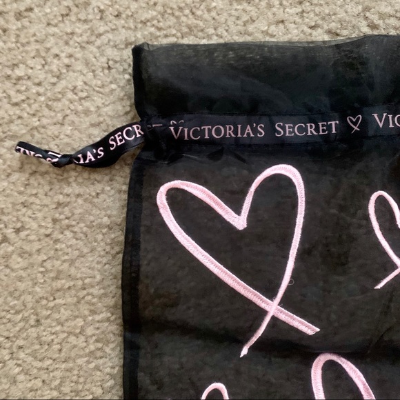 NWT Victoria's Secret Pink Embroidered Hearts Black Mesh Lingerie Drawstring Bag - Picture 3 of 8